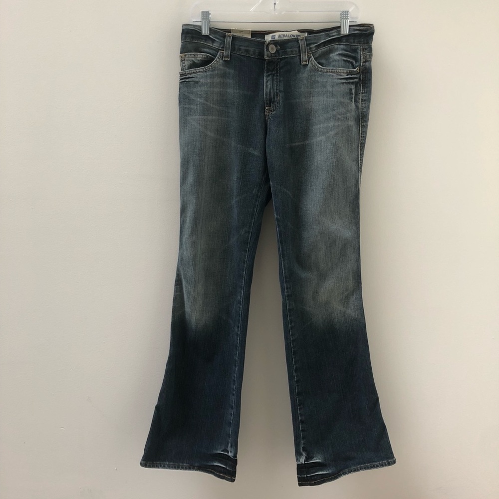 NWT Gap Ultra Low Rise Bootleg Jeans Size: 8